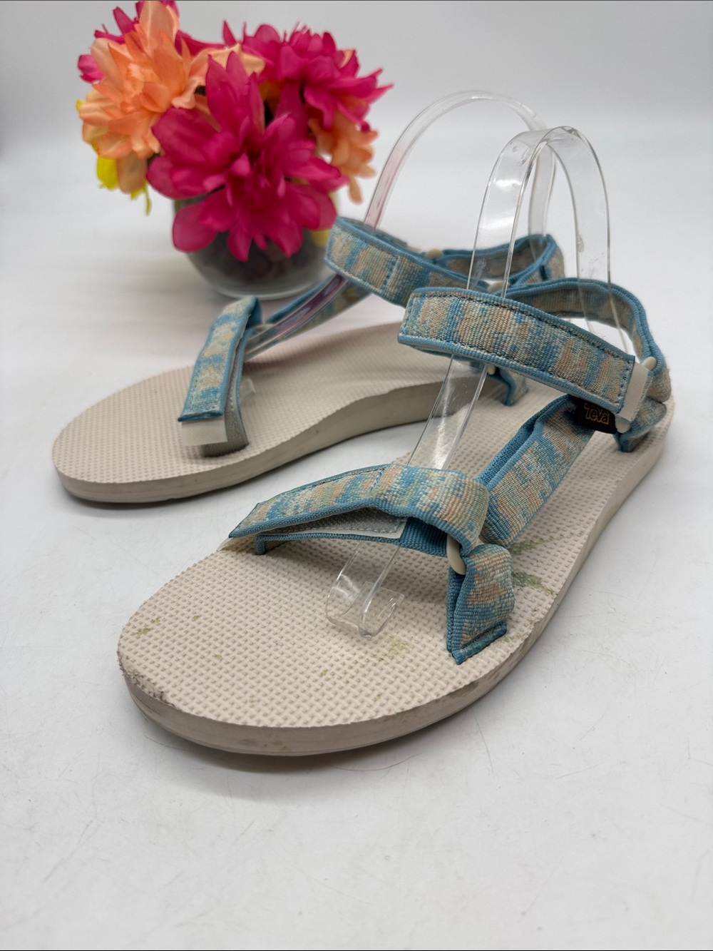 Teva Women’s Blue and Cream Patterned Adjustable Strap Sandals Size 10 KET10017C